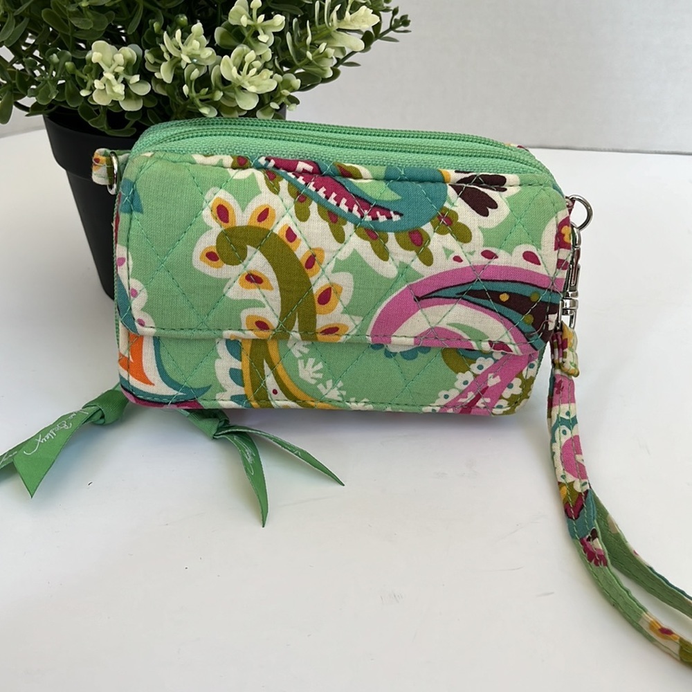 Vera Bradley Tutti Frutti All-in-One Crossbody Bag - Retired - Picture 4 of 12